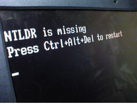 Текстовое уведомление «NTLDR is missing», при котором также не загружается система Windows встречается несколько реже, чем две описанные выше проблемы