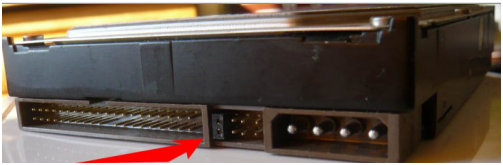 Состояние режима идентифицируется положением джампера на задней части харда